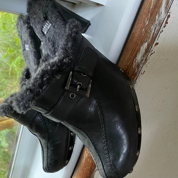 Stuart Weitzman Leather Fur Lined Clogs Mules 10 - Picture 3 of 10